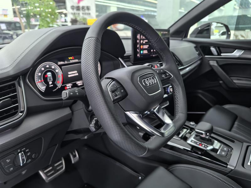 Audi Q5L, 2025 — фото 9 из 12