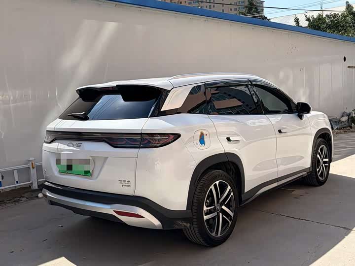 BYD Song L DM-i Hybrid, 2024 — фото 6 из 9