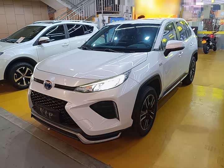 Toyota Wildlander Hybrid, 2022 — фото 2 из 9