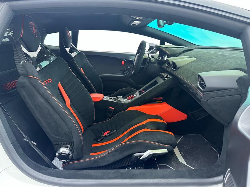 Lamborghini Huracán, 2023 — фото 4 из 12