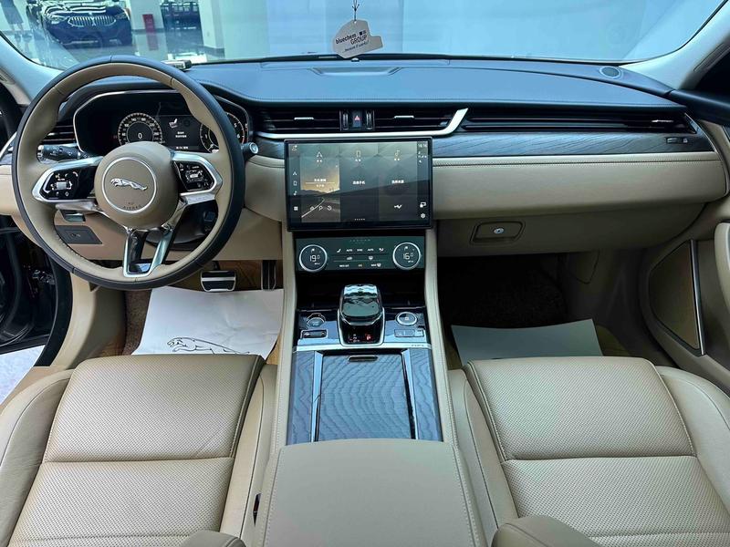 Jaguar XF L, 2025 — фото 6 из 10