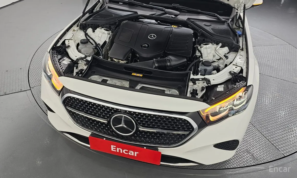 Mercedes-Benz E-Class, 2024 — фото 6 из 12