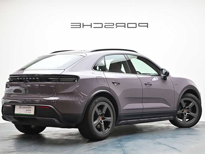 Porsche Macan EV, 2024 — фото 4 из 9