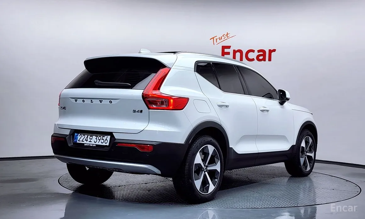 Volvo XC40, 2025 — фото 2 из 12