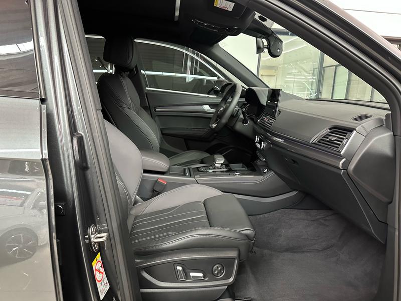 Audi Q5L, 2023 — фото 11 из 12