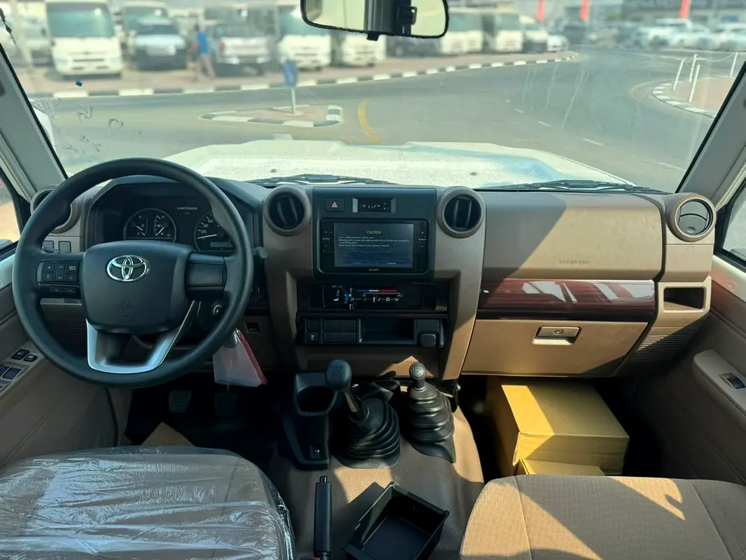 Toyota Land Cruiser 70 Series, 2026 — фото 6 из 10