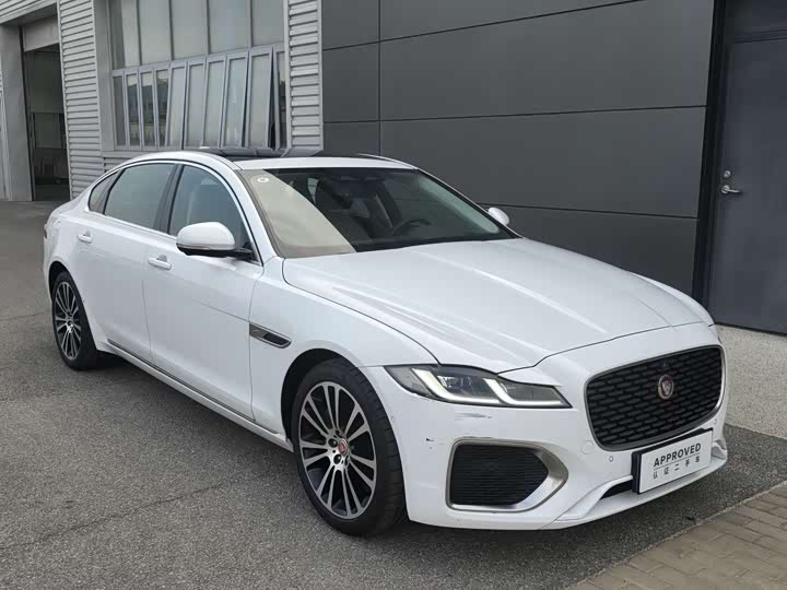 Jaguar XF L, 2025 — фото 2 из 9