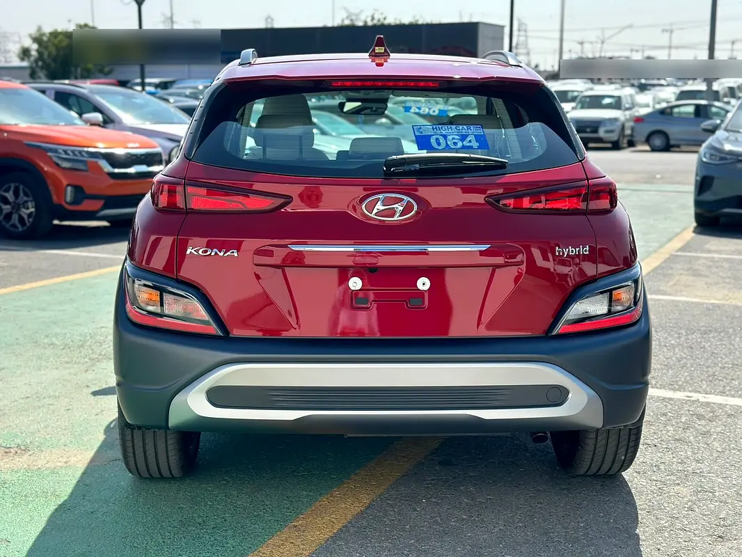 Hyundai Kona, 2023 — фото 5 из 10