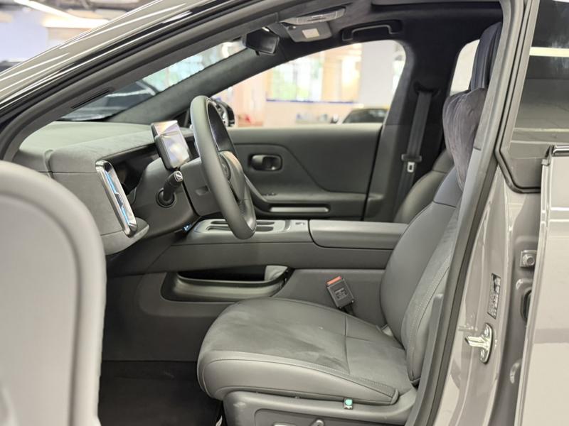 Leapmotor Lafa5, 2025 — фото 12 из 12