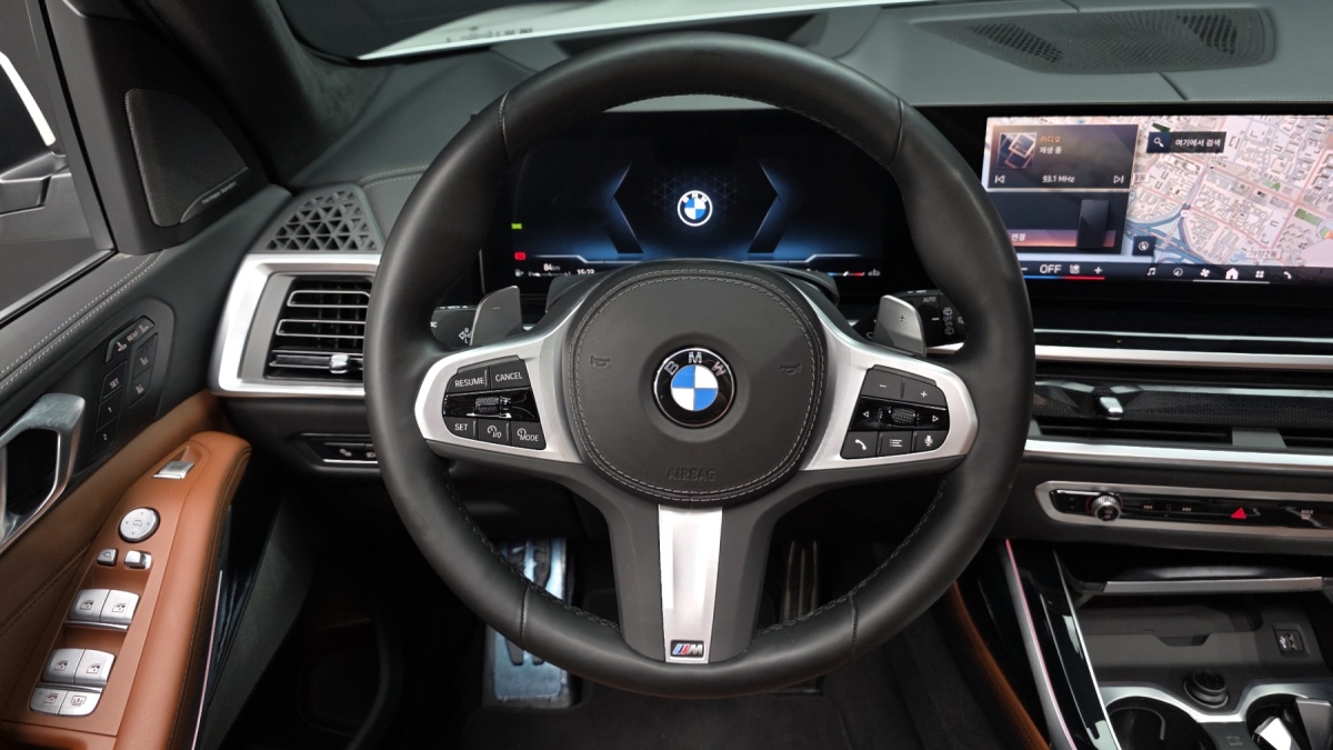 BMW X7, 2023 — фото 12 из 12
