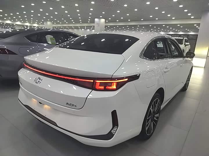 Changan Qiyuan (Nevo) A05, 2024 — фото 7 из 9