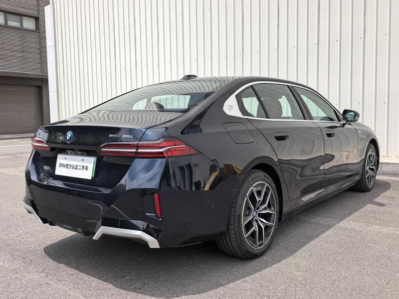 BMW i5, 2025 — фото 5 из 10