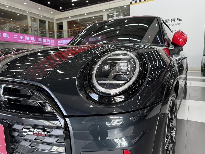 Mini Mini JCW, 2025 — фото 7 из 12