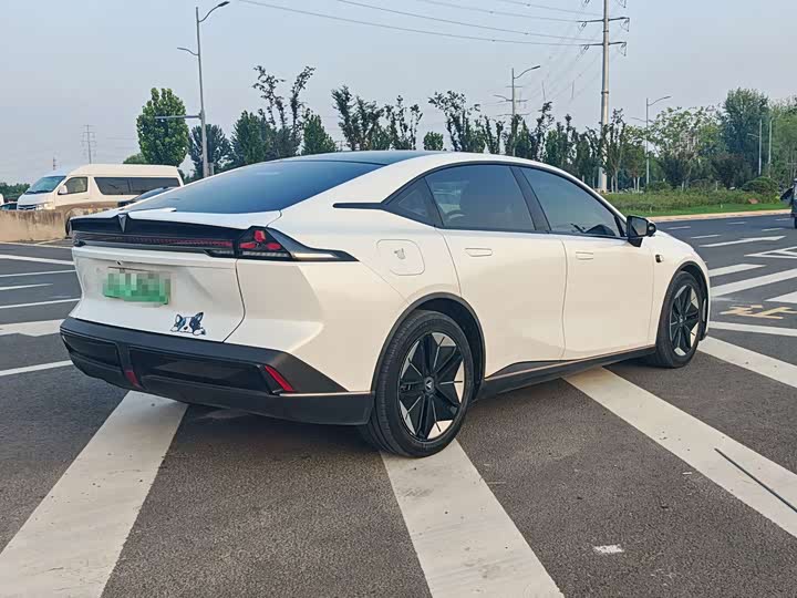 Changan Deepal SL03, 2023 — фото 6 из 9