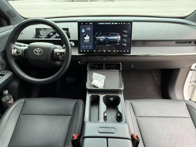 Toyota bZ3X, 2025 — фото 7 из 10
