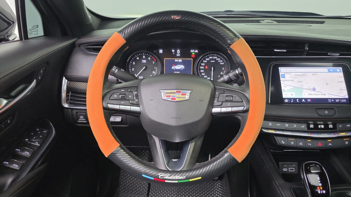 Cadillac XT4, 2023 — фото 12 из 12
