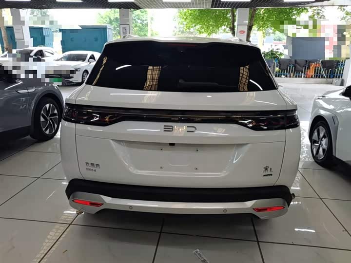BYD Song L DM-i Hybrid, 2025 — фото 6 из 9