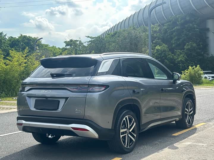 BYD Song L DM-i Hybrid, 2024 — фото 6 из 9