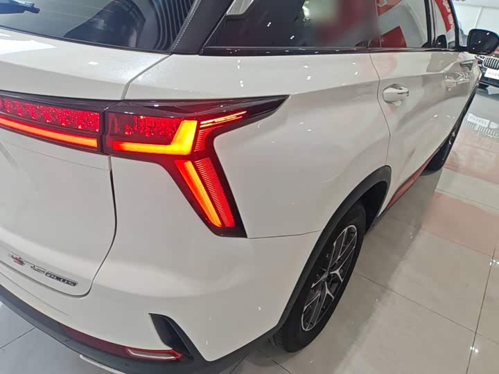 Changan CS75 Plus, 2021 — фото 8 из 9