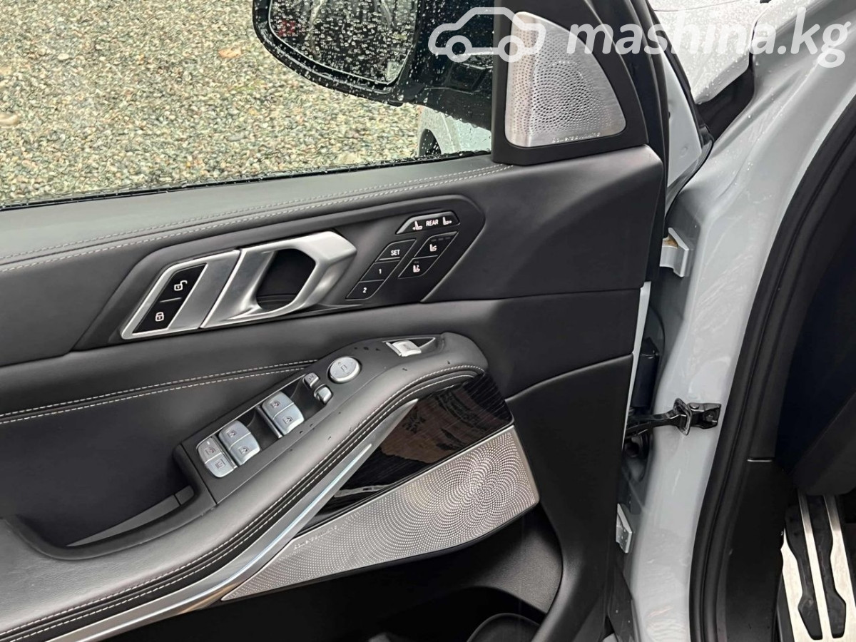 BMW X7, 2023 — фото 10 из 11