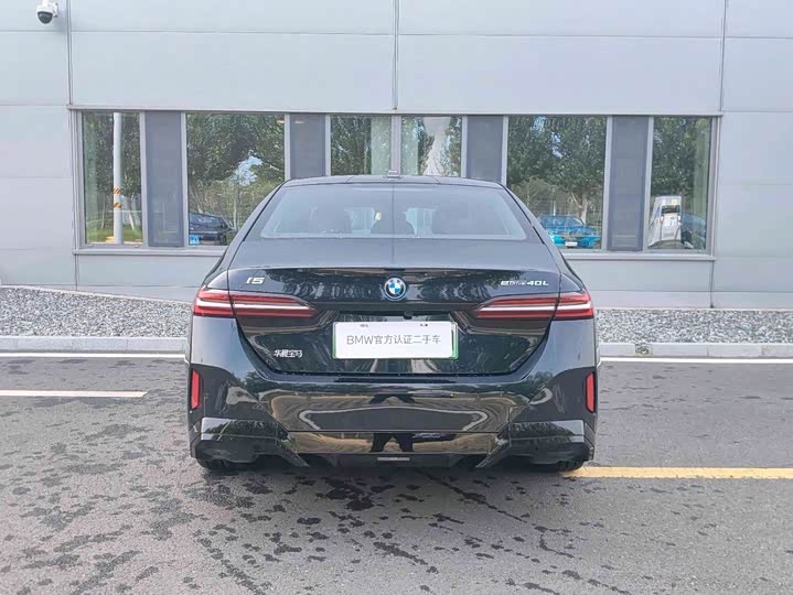 BMW i5, 2025 — фото 3 из 9