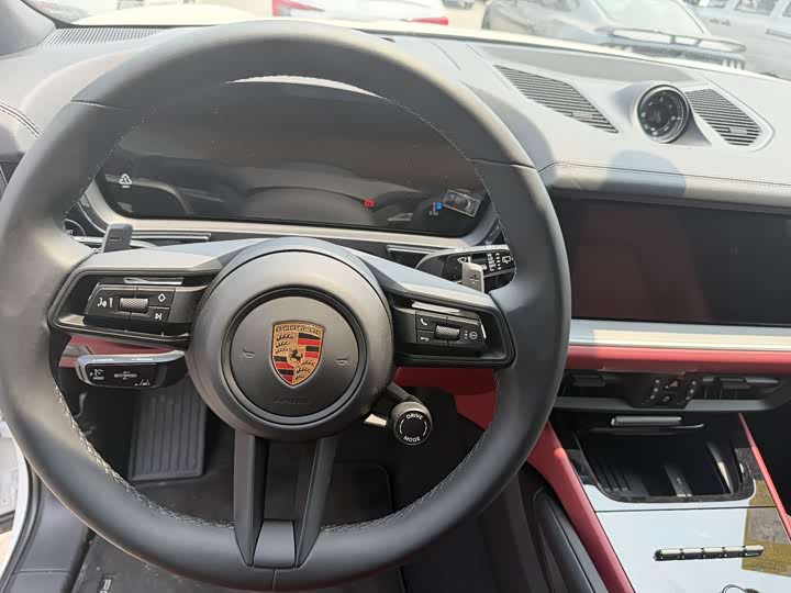 Porsche Cayenne, 2026 — фото 6 из 9