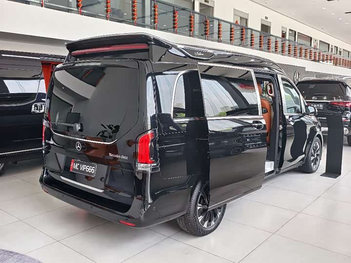 Mercedes-Benz V-Class, 2025 — фото 9 из 9
