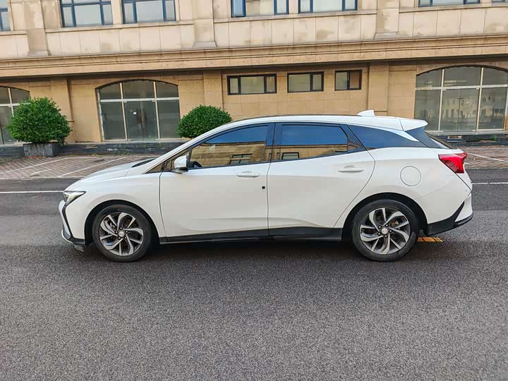 Buick Velite 6, 2022 — фото 5 из 9