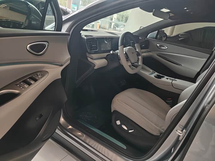 BYD Sea Lion 06 Hybrid/EV, 2025 — фото 4 из 9