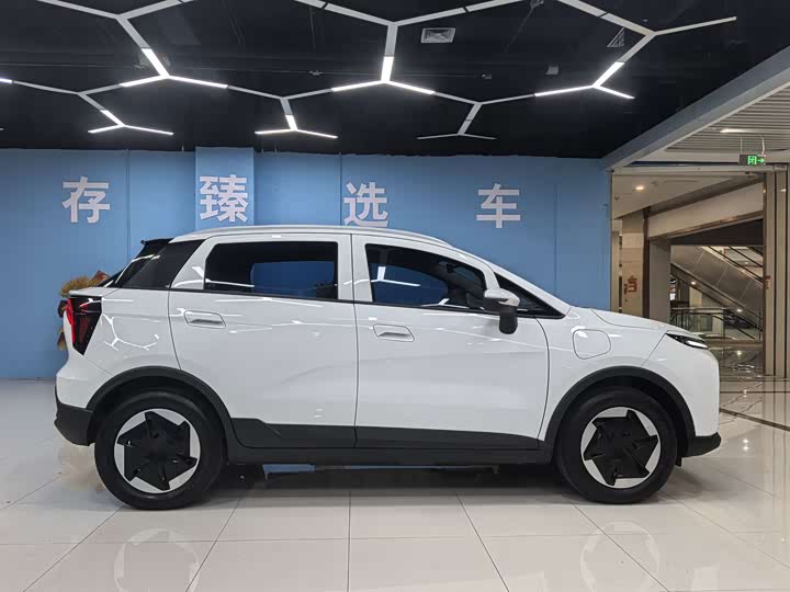 Geely Geometry E Firefly, 2024 — фото 4 из 9