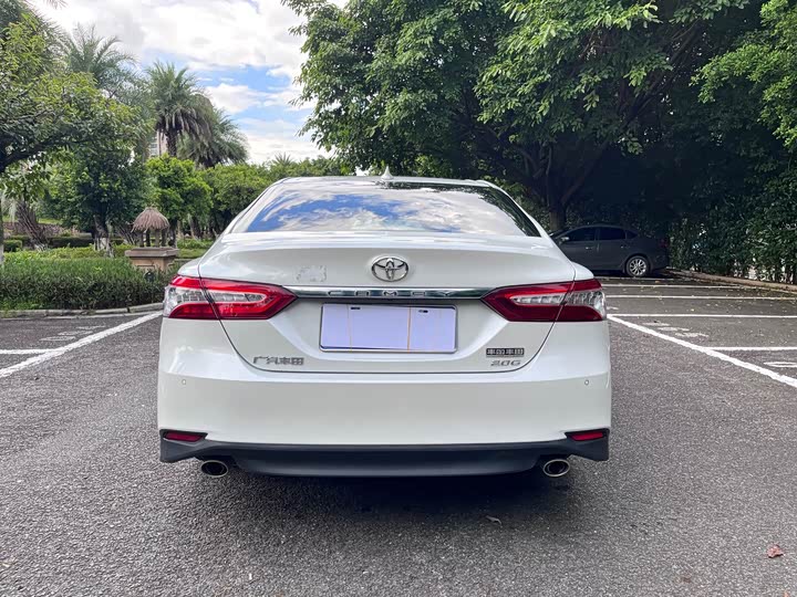 Toyota Camry, 2022 — фото 5 из 9