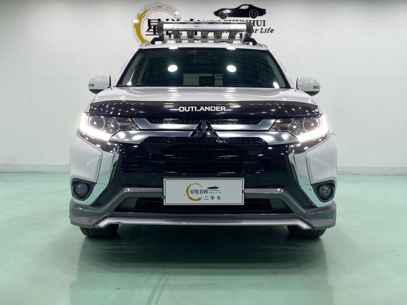 Mitsubishi Outlander, 2021 — фото 2 из 10