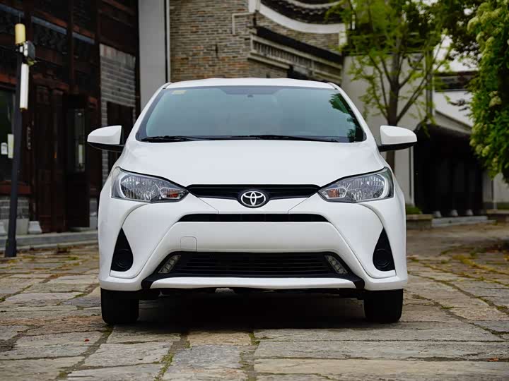 Toyota Yaris L, 2022 — фото 2 из 9