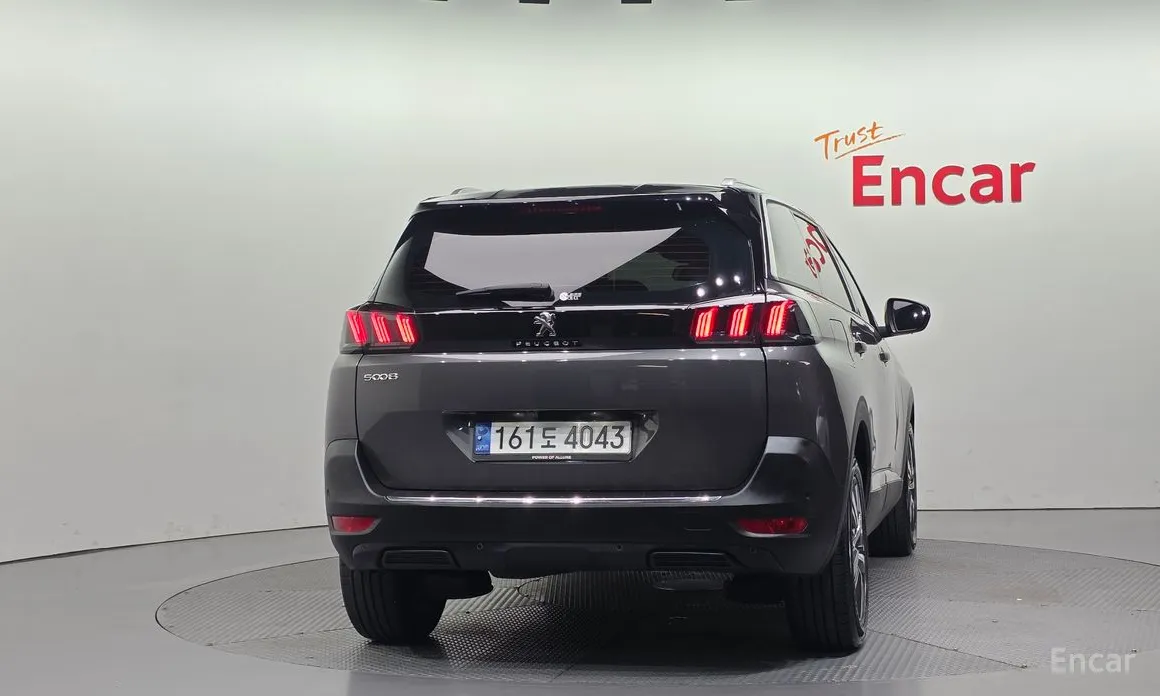Peugeot 5008, 2022 — фото 4 из 12