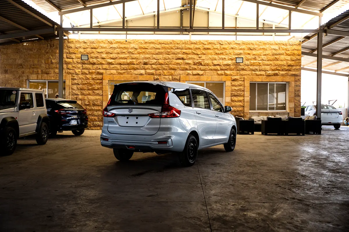 Suzuki Ertiga, 2025 — фото 3 из 10