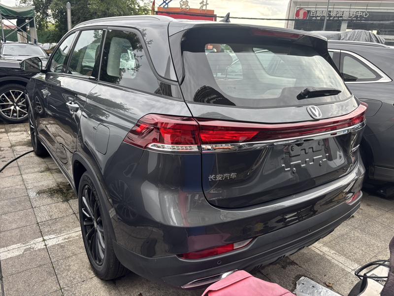 Changan CS75, 2025 — фото 4 из 12