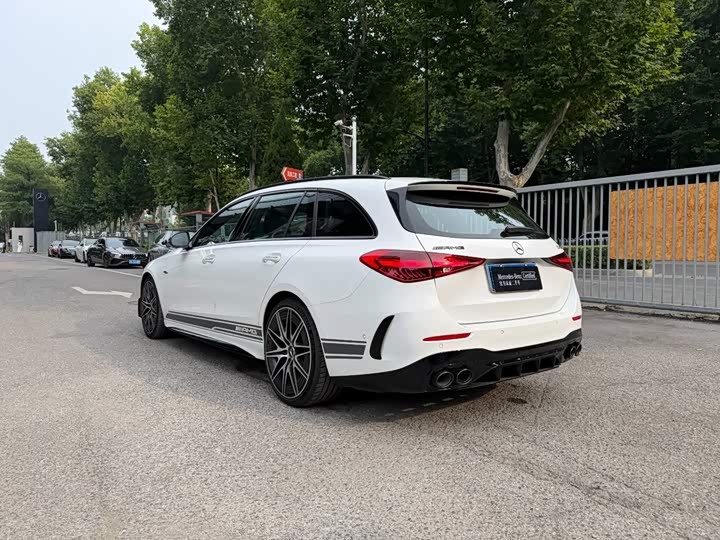 Mercedes-Benz C-Class AMG, 2025 — фото 4 из 9