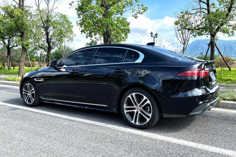 Jaguar XE L, 2023 — фото 4 из 9