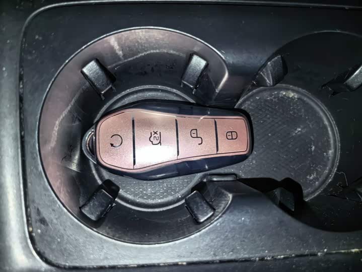 BYD Qin Plus, 2023 — фото 9 из 9