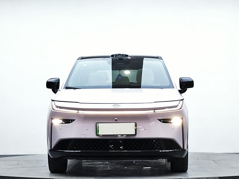 Toyota bZ3X, 2024 — фото 2 из 12