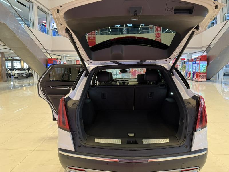 Cadillac XT5, 2022 — фото 12 из 12