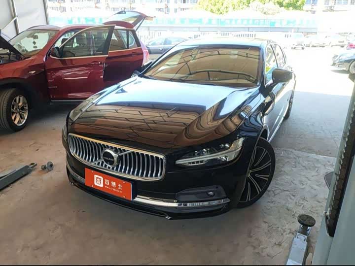 Volvo S90, 2024 — купить в Калуге под ключ