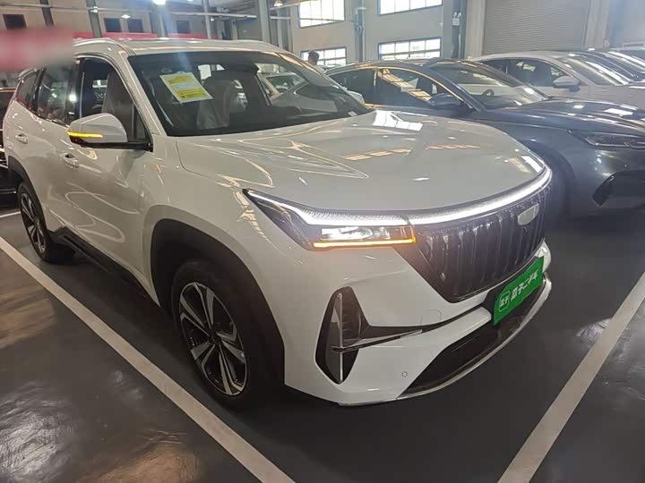 Geely Atlas L, 2025 — фото 4 из 9