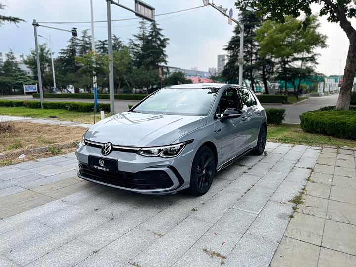 Volkswagen Golf, 2023 — купить в Саратове под ключ