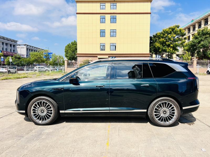 GAC Hyptec HL, 2025 — фото 4 из 12