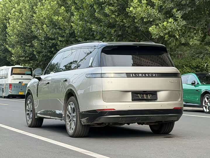Lynk & Co 900, 2025 — фото 7 из 9