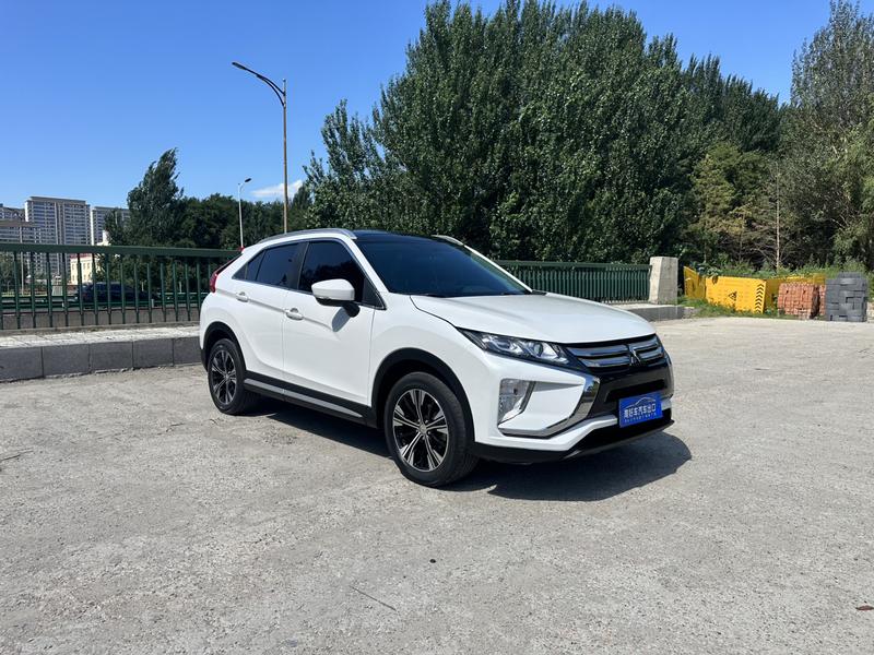 Mitsubishi Eclipse Cross, 2022 — фото 3 из 12
