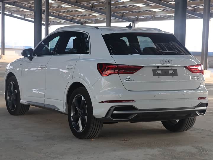 Audi Q3, 2023 — фото 7 из 9