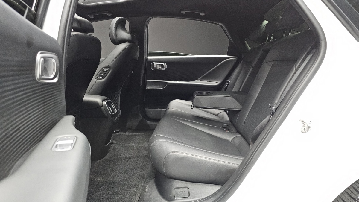 Hyundai Ioniq 6, 2022 — фото 10 из 12