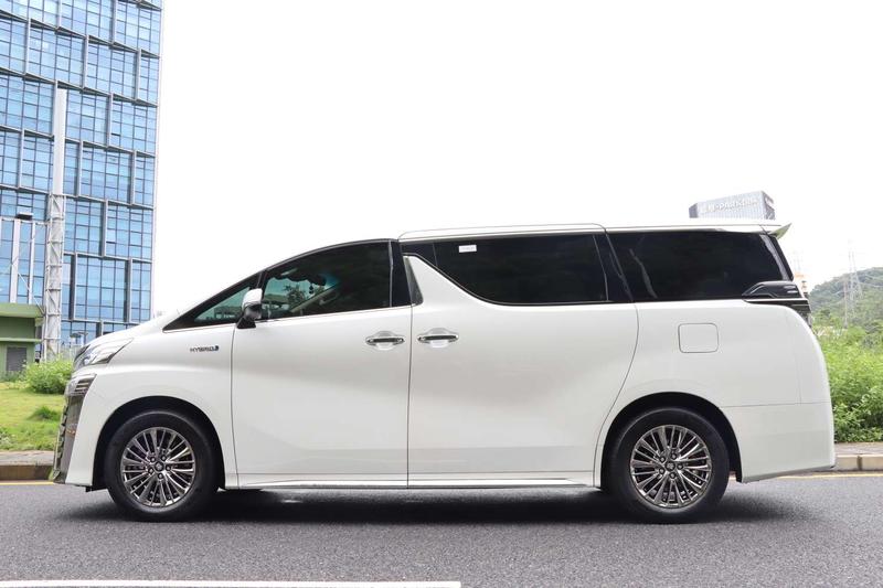 Toyota Vellfire, 2021 — фото 4 из 12